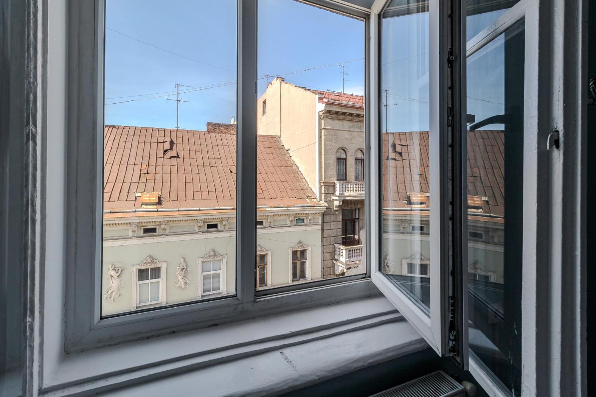 Апартаменти На Коперника Lviv Extérieur photo